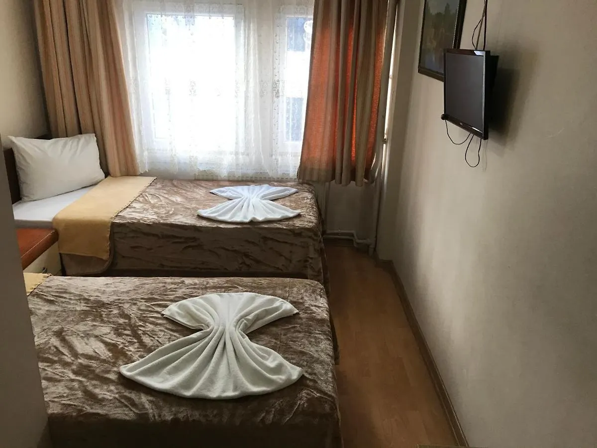 Oeruen Hotel 伊斯坦布尔