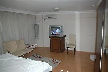 Oeruen Hotel 伊斯坦布尔