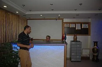 Oeruen Hotel 伊斯坦布尔