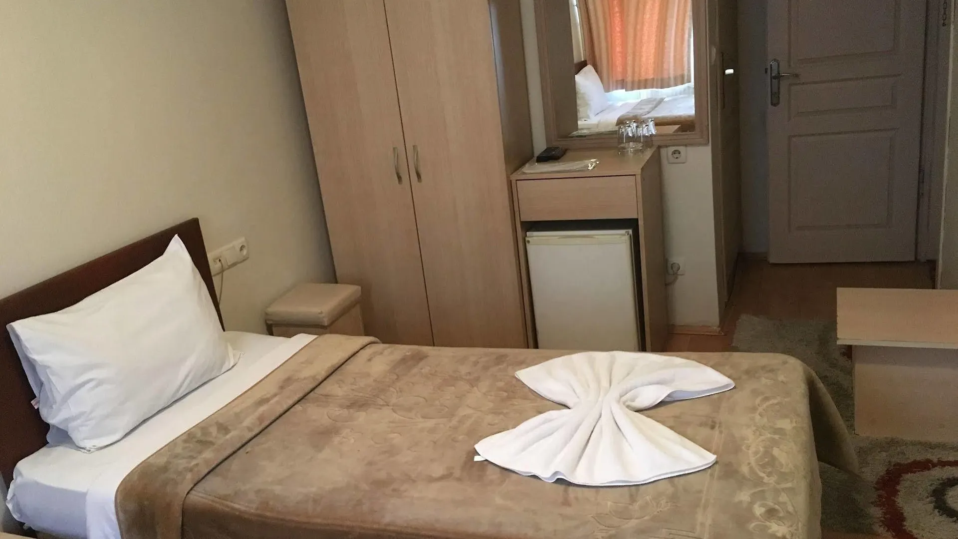 Oeruen Hotel 伊斯坦布尔
